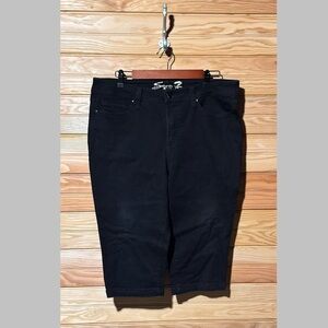 Seven7 Black Capris